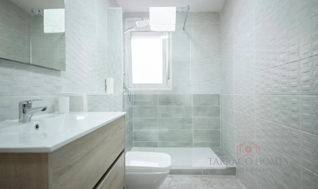Tarracohomes, Th134 Apartamento Moderno En El Centro De Tarragona 0*,  Spain